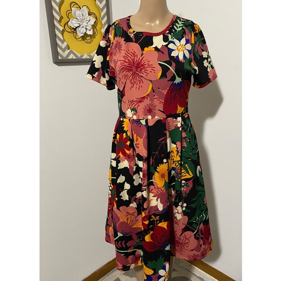 Floral Lularoe Women’s Amelia Dress Size Large